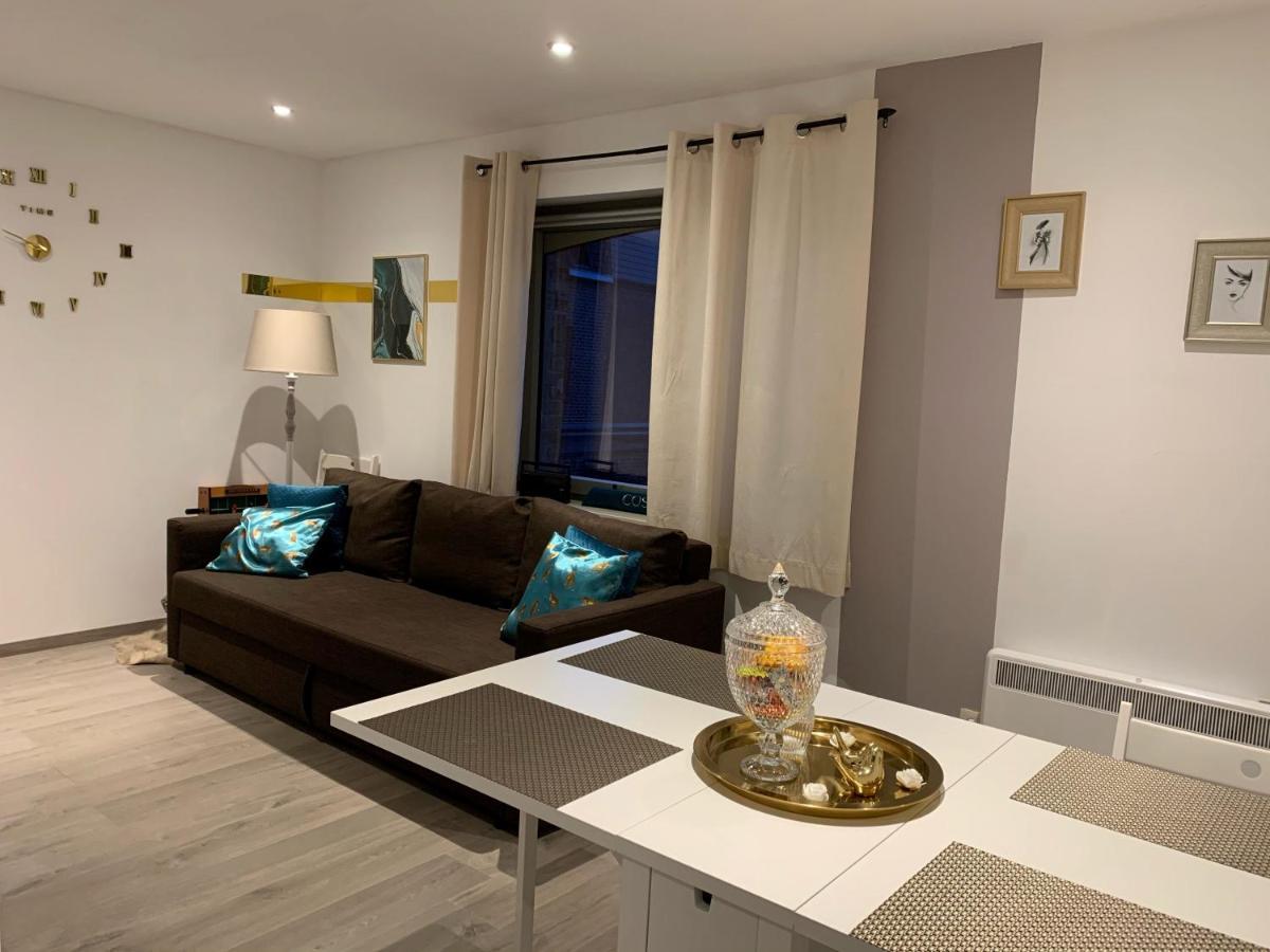 Au Petit Nid Froissart Bed & Breakfast Chimay Dış mekan fotoğraf