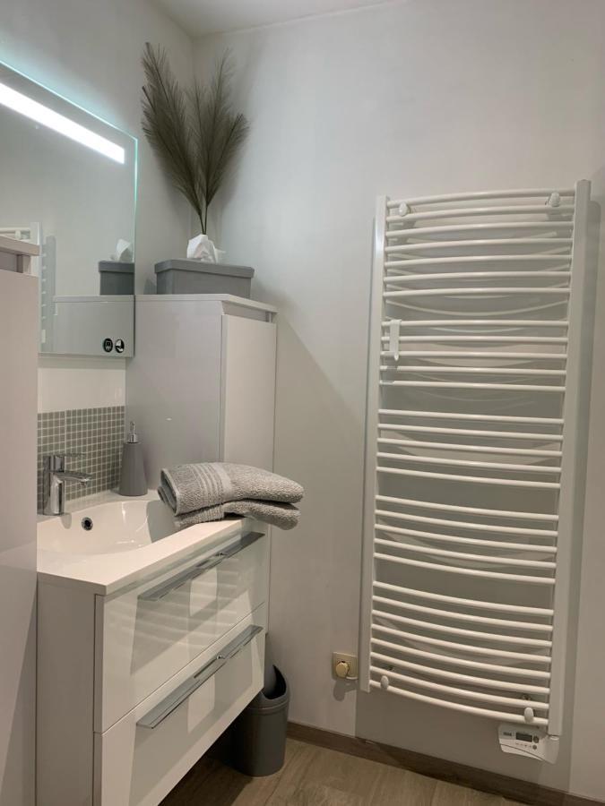 Au Petit Nid Froissart Bed & Breakfast Chimay Dış mekan fotoğraf