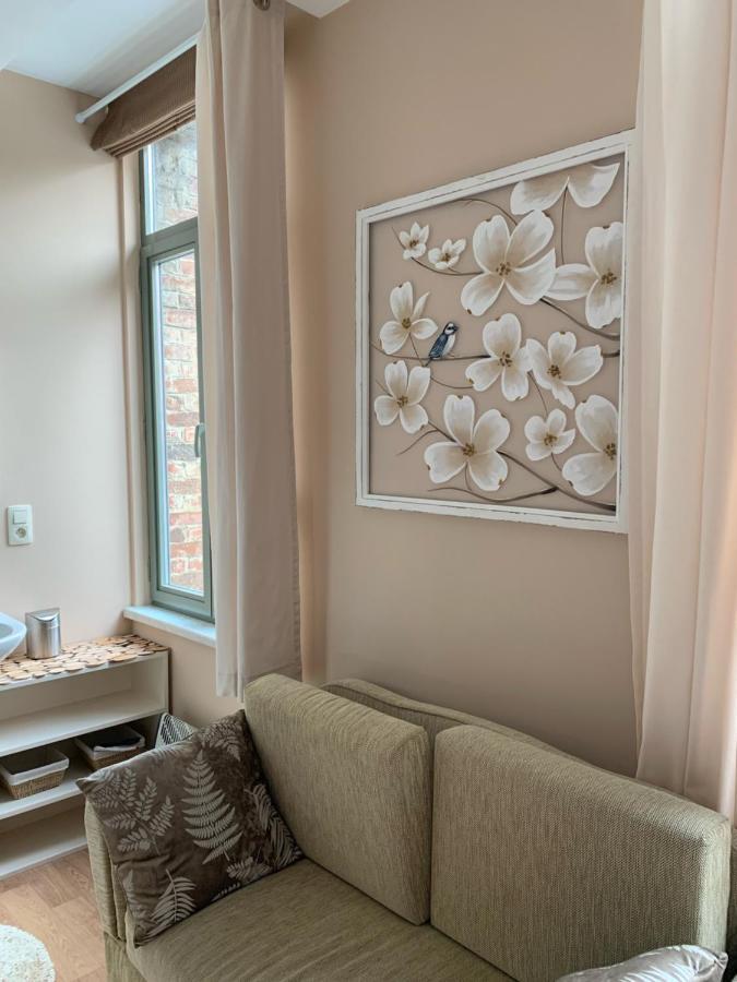 Au Petit Nid Froissart Bed & Breakfast Chimay Dış mekan fotoğraf